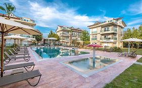 Belek Deluxe Suit